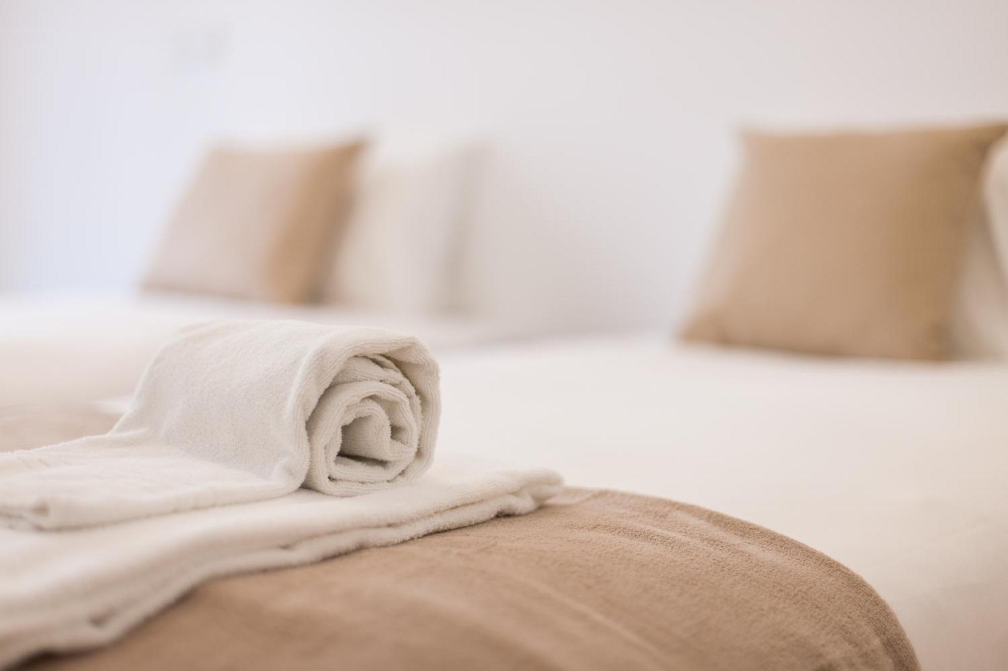 Mouraria Blue Three-Bedroom Apartment W/ Parking - By Lu Holidays Lisboa Exterior foto