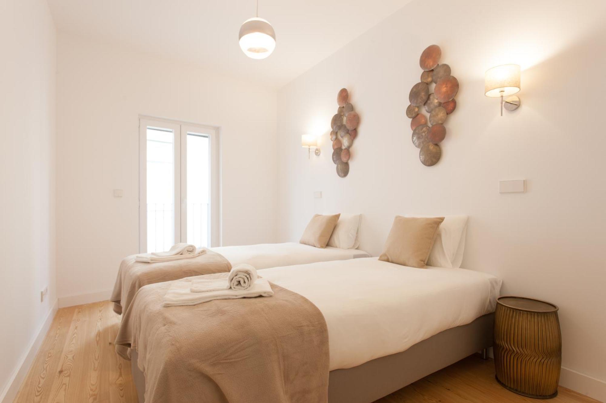 Mouraria Blue Three-Bedroom Apartment W/ Parking - By Lu Holidays Lisboa Exterior foto